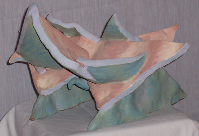 Iris Form (3-quarter view of the front and right side)